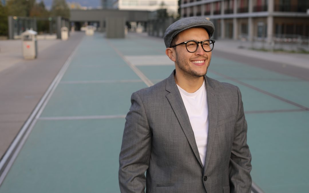 Learn how to strengthen your alumni network with the best online alumni directory tool